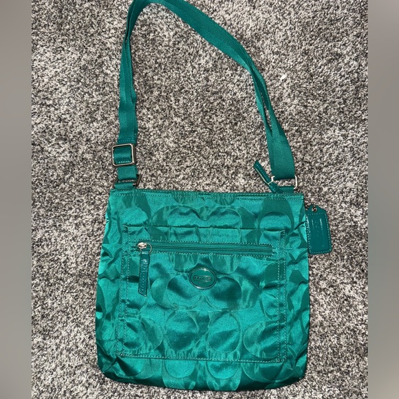 Coach Getaway Teal Nylon Crossbody - Picture 1 of 11